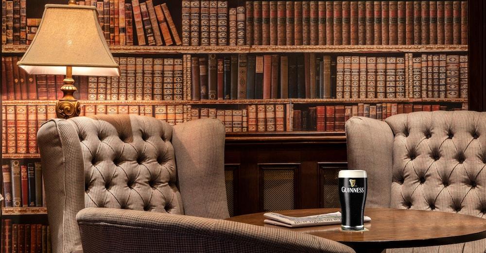Headfort Arms Hotel Kells  Buitenkant foto